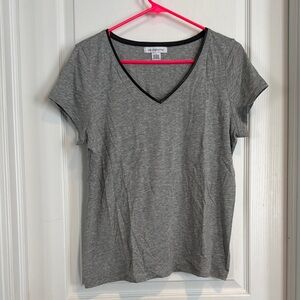 Liz Claiborne basic tee